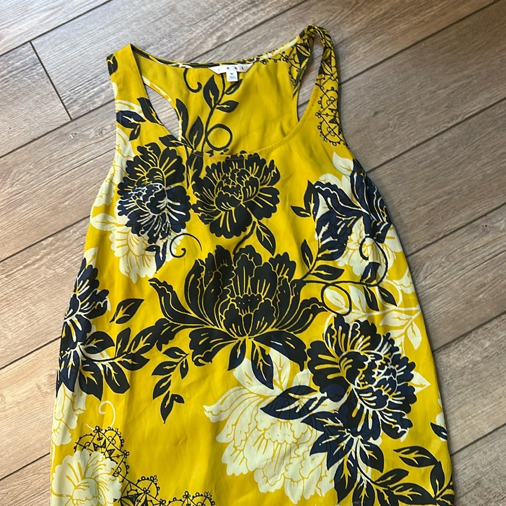 NWOT cabi tank top never worn size M